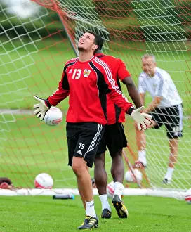 New Signing's Prints: David James Joins Bristol City: First Training Session - Season 10-11 (New Signing)