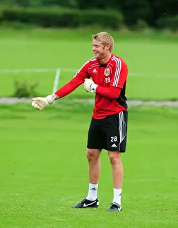 New Signing's Prints: David James Joins Bristol City: First Training Session - Season 10-11 (New Signing)