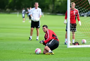 New Signing's Prints: David James Joins Bristol City: First Training Session - Season 10-11 (New Signing)
