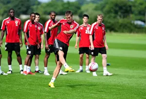 New Signing's Prints: David James Joins Bristol City: First Training Session - Season 10-11 (New Signing)