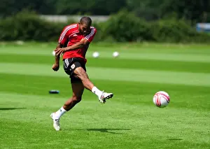 New Signing's Prints: David James Joins Bristol City: First Training Session - Season 10-11 (New Signing)