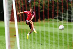 New Signing's Prints: David James Joins Bristol City: First Training Session - Season 10-11 (New Signing)