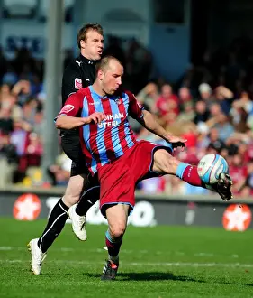 Scunthorpe Utd V Bristol City Prints: David Mirfin vs. David Clarkson: A Championship Showdown at Glanford Park, 17th April 2010