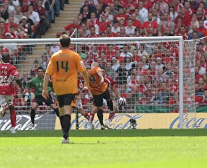 Images Dated 24th May 2008: Dean Windass's Dramatic Play-Off Final Goal for Bristol City
