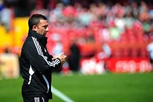 Images Dated 25th August 2012: Derek McInnes Leads Bristol City in Championship Showdown against Cardiff City at Ashton Gate