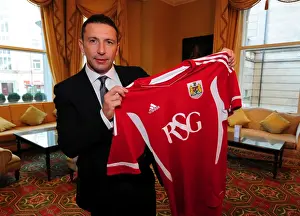 Derek McInnes Prints: Derek McInnes: New Manager of Bristol City Football Club (201011) - Championship - Ashton Gate Stadium
