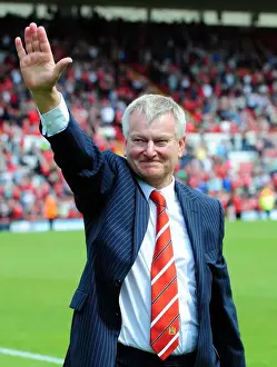 Emotional Farewell: Steve Lansdown Bids Adieu as Bristol City FC Chairman (May 7, 2011)