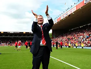 Emotional Steve Lansdown Bids Farewell as Bristol City FC Chairman (vs Hull City, 07/05/2011)