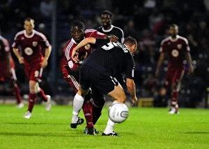 Images Dated 10th August 2010: Football Rivalry: Bristol City vs. Southend United - Season 10-11