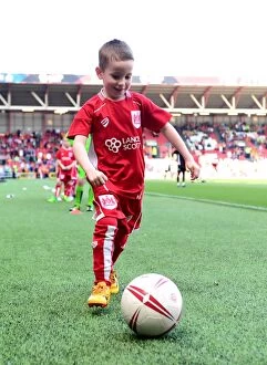 Images Dated 8th April 2017: Football Rivalry Unleashed: A Showdown between Bristol City and Wolverhampton Wanderers Mascots