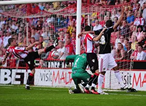 Framed Print : Fortunate Corner: Simonsen's Own Goal (Bristol City vs. Sheffield United, Championship, 23rd April 2011)