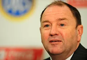 Manager Prints: Gary Johnson Bids Farewell: Bristol City Manager Departs after Championship Exit (18th March 2010)