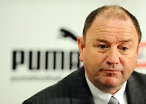 Manager Prints: Gary Johnson Bids Farewell: Departing Manager of Bristol City FC (2010)