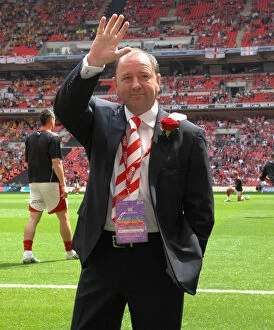 Images Dated 24th May 2008: Gary Johnson at Wembley: Leading Bristol City in the 2008 Championship Play-Off Final