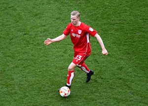 Hordur Magnusson in Action: Bristol City vs Burton Albion, Sky Bet Championship, 2017