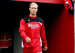 Hordur Magnusson in Action: Bristol City vs Queens Park Rangers, Sky Bet Championship, 2017