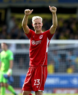 Hordur Magnusson's Thumbs Up: Burton Albion vs. Bristol City, 2016