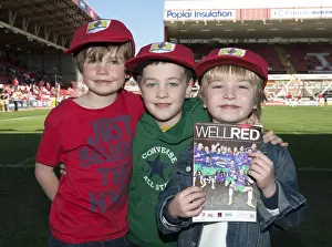 Winners Prints: Intense Moment at Ashton Gate: League One Rivalry Between Bristol City and Coventry City (18/04/2015)