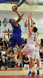 Intense Rivalry: Flyers vs. Eagles Basketball Showdown at SGS Wise Campus (November 2014)