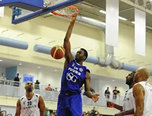 Intense Rivalry: Flyers vs. Eagles Basketball Showdown at SGS Wise Campus (November 2014)