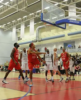 Intense Rivalry: Flyers vs. Giants Basketball Showdown at SGS Wise Campus