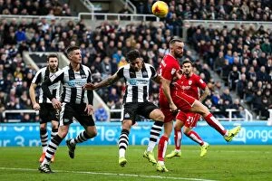 Images Dated 25th February 2017: Intense Rivalry: Lascelles vs. Wilbraham Battle for Championship Supremacy