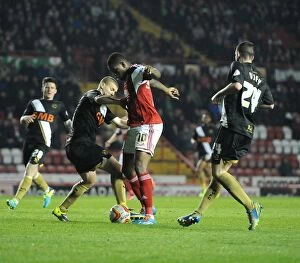 Images Dated 25th March 2014: Jay Emmanuel-Thomas Breaks Through: Bristol City vs Swindon Town, Sky Bet League One