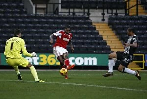 Images Dated 21st December 2013: Jay Emmanuel-Thomas Missed 1 on 1: Notts County vs. Bristol City, Sky Bet League One (December 2013)