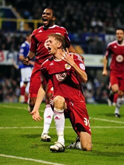 Images Dated 28th September 2010: Jon Stead's Euphoric Goal Celebration: Portsmouth vs. Bristol City, Championship 2010