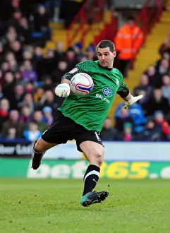 Framed Print : Julian Speroni Stops Bristol City: Crystal Palace vs. Bristol City Championship Clash at Selhurst Park (22 / 01 / 2011) Framed Print : Julian Speroni Stops Bristol City: Crystal Palace vs. Bristol City Championship Clash at Selhurst Park (22 / 01 / 2011)