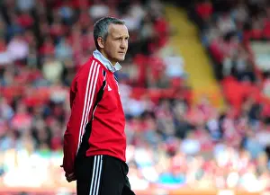 Keith Milen Leads Bristol City in Championship Showdown against Hull City at Ashton Gate, May 7, 2011