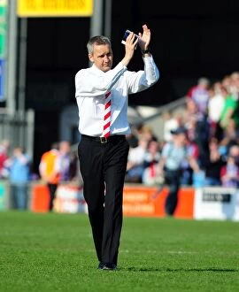 Images Dated 17th April 2010: Keith Millen Applauds Bristol City Fans at Scunthorpe United: 17-04-2010