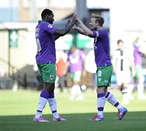 Last-Minute Drama: Elliott and Emmanuel-Thomas Celebrate Thrilling Win for Bristol City over Notts County