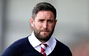 Framed Print : Lee Johnson Leads Bristol City at Pirelli Stadium against Burton Albion, Sky Bet Championship (13 August 2016) Framed Print : Lee Johnson Leads Bristol City at Pirelli Stadium against Burton Albion, Sky Bet Championship (13 August 2016)