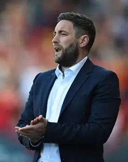 Lee Johnson Rallies Bristol City: Sky Bet Championship Showdown vs Barnsley