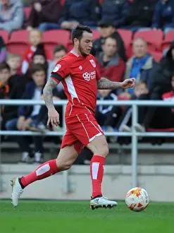 Lee Tomlin in Action: Bristol City vs Blackburn Rovers at Ashton Gate Stadium, 2016