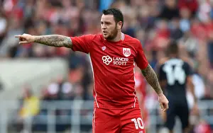 Bristol City V Newcastle United Prints: Lee Tomlin in Action: Bristol City vs Newcastle United (2016)