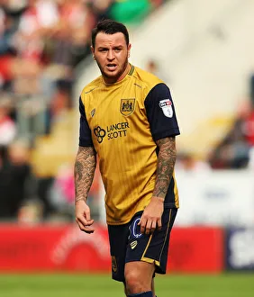 Lee Tomlin in Action: Rotherham United vs. Bristol City Championship Clash, September 2016
