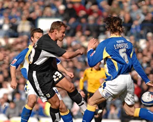 Images Dated 22nd March 2008: Lee Trundle's Determined Shot: Cardiff City vs. Bristol City