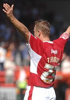 Bristol City V Scunthorpe Utd Collection: Lee Trundle's Thrilling Goal: A Memorable Moment from Bristol City vs Scunthorpe United