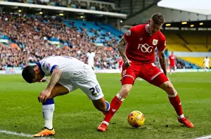 Framed Print : Leeds United vs. Bristol City: Clash Between Ben Gladwin and Liam Bridcutt