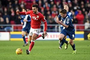 Images Dated 30th January 2016: Marlon Pack Chased by Stephen Gleeson in Intense Bristol City vs Birmingham City Championship Clash