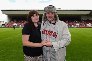 Marriage Proposal at Ashton Gate: A Romantic Interlude During Bristol City vs. Newcastle United Match