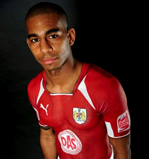 Marvin Elliott Prints: Marvin Elliott: 08-09 Portrait, Bristol City Football Club