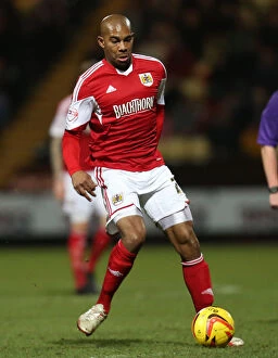 Images Dated 21st December 2013: Marvin Elliott in Action: Notts County vs. Bristol City, Sky Bet League One (December 2013)