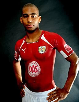 Images Dated 27th March 2009: Marvin Elliott: A Beacon of Determination - Portrait from the 08-09 Bristol City Football Club