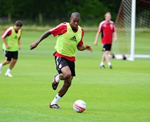 Images Dated 6th July 2010: Marvin Elliott: Bracing for Bristol City's Pre-Season Training