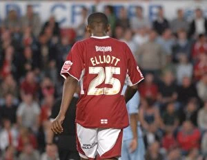 Images Dated 29th August 2007: Marvin Elliott: A Star Performance Against Manchester City (Bristol City vs Manchester City)