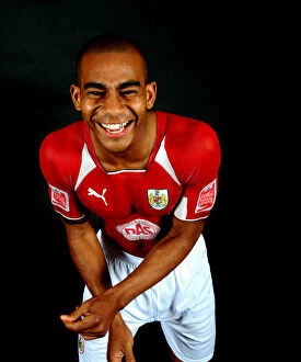 Images Dated 27th March 2009: Marvin Elliott: A Symbol of Determination, Bristol City Football Club, 08-09