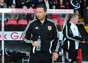 Images Dated 21st August 2012: McInnes Rallies Bristol City in Championship Showdown Against Crystal Palace, 2012